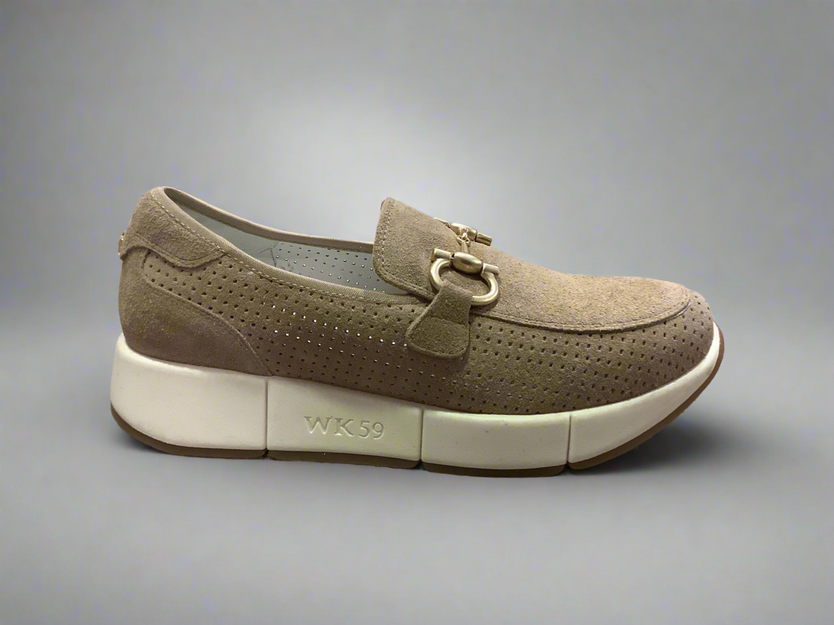 WEEKEND 'Colmar' Trainer – Jon Ian UK